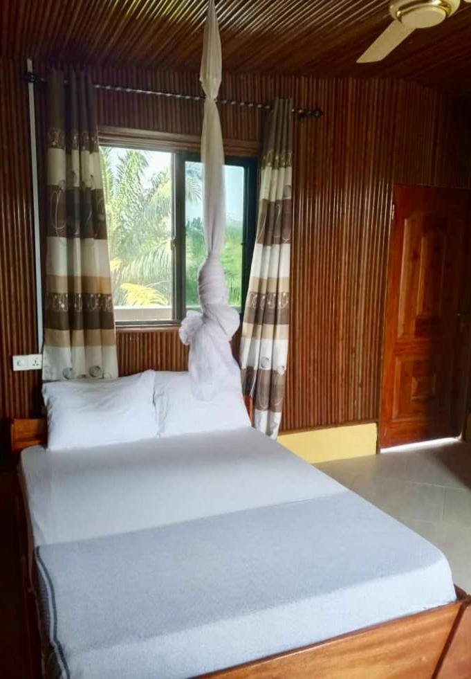 Serenity Haven Lodge Busua Dış mekan fotoğraf