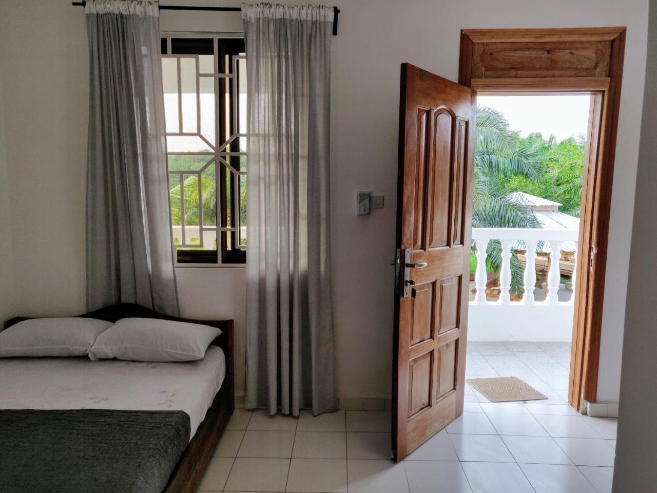 Serenity Haven Lodge Busua Dış mekan fotoğraf